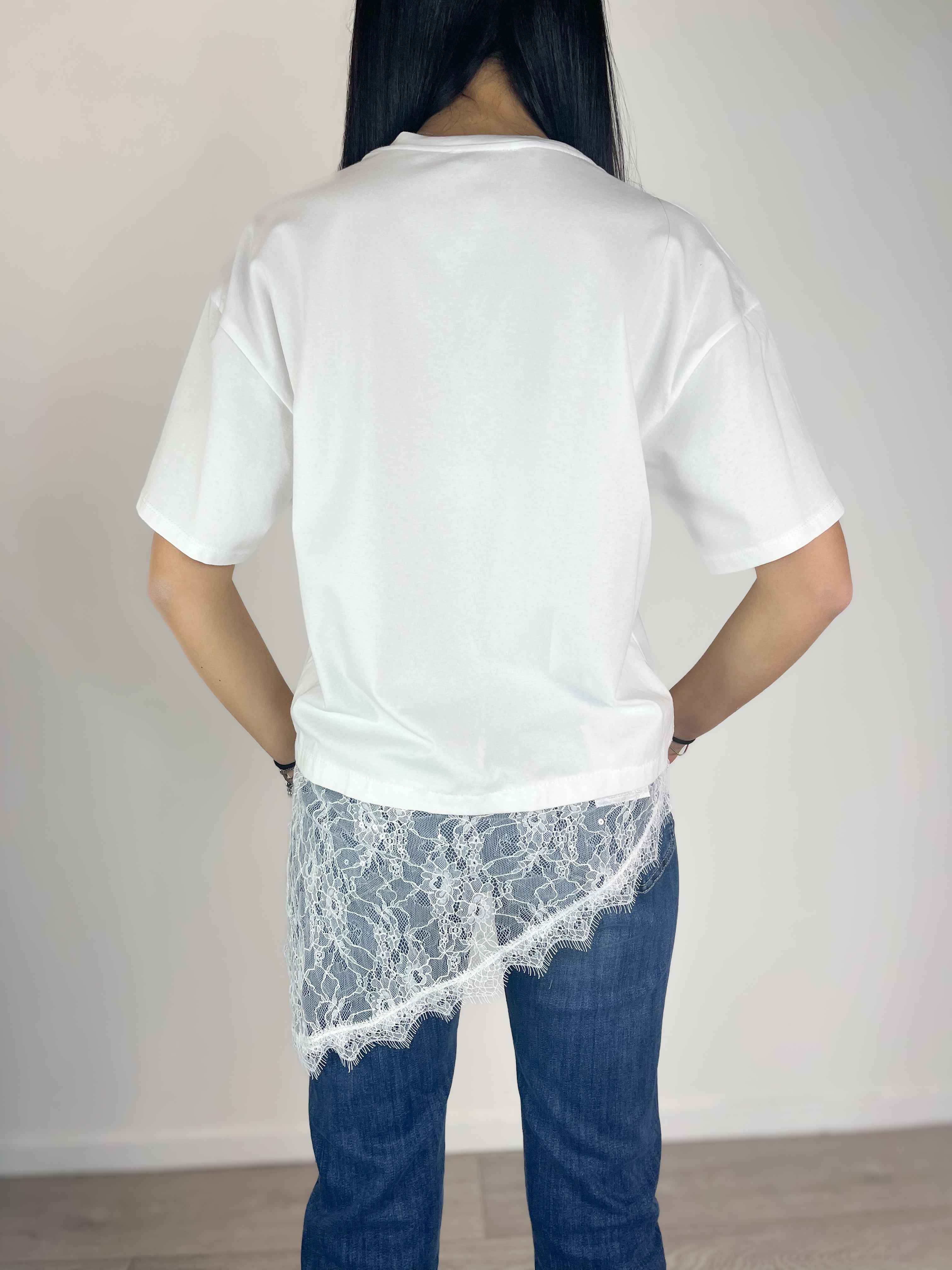 Kikisix - T-shirt con pizzo asimmetrico - Bianco - Image 5